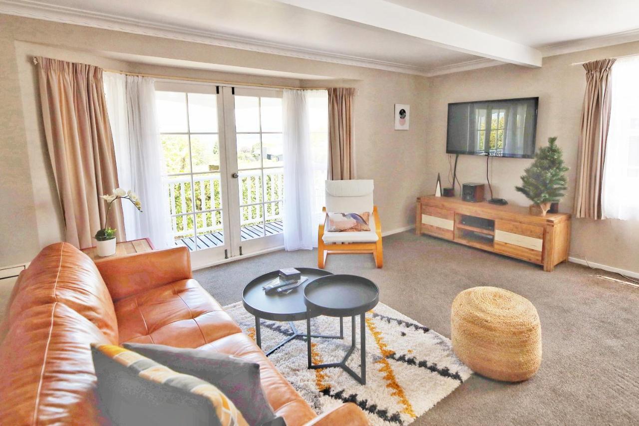 2Mins To Lakefront Family Retreat Taupo Exterior foto