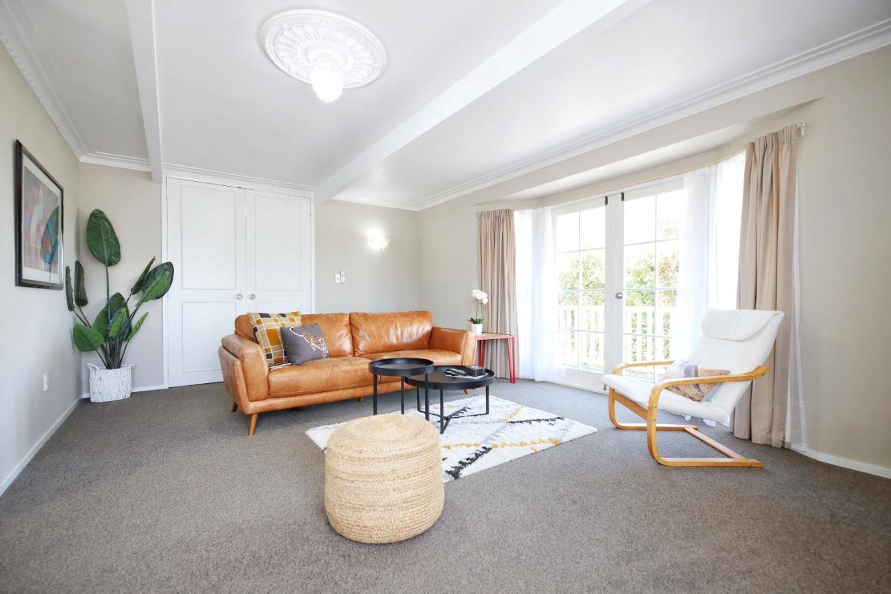 2Mins To Lakefront Family Retreat Taupo Exterior foto